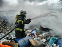 Foto: S požárem na skládce v Čáslavi bojovali také hasiči z Golčova Jeníkova