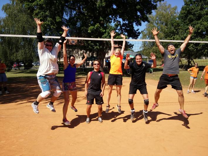 Foto: Volejbalový turnaj v obci Brambory ovládl tým Skvadry