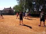20160830105209_20160827_111722: Foto: Volejbalový turnaj v obci Brambory ovládl tým Skvadry