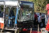 20160911175511_x-9449: Foto/Aktualizováno: Při havárii autobusu se u Doubravčan zranila víc jak desítka cestujících