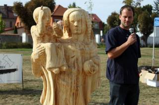 První ročník "Kutnohorského Dřevosochání" uzavřela vernisáž, na které umělci představili svá díla