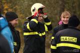 20161106093049_5G6H2044: Foto: Dobrovolní hasiči si to rozdali v Běhu na rozhlednu Vysoká