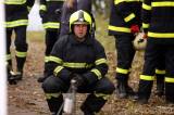 20161106093050_5G6H2053: Foto: Dobrovolní hasiči si to rozdali v Běhu na rozhlednu Vysoká