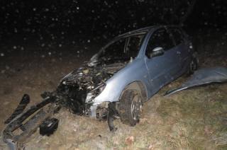 Dopravní nehoda u Slavošova si vyžádala lehká zranění