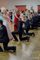20161204203827_DSC_0069: Foto: Závěrečný ples napsal tečku za letošním ročníkem Tanečních ve Vrdech