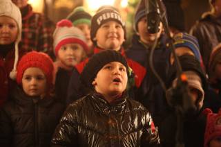 Foto: Pásmo vánočních koled si připravily děti ze ZŠ a MŠ Bílé Podolí