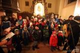20161216183827_5G6H8759: Foto: Pásmo vánočních koled si připravily děti ze ZŠ a MŠ Bílé Podolí
