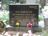 20161218213144_c25: Náhrobek v Praze s chybou, má být Jimramově - Spisovatel Jan Karafiát se narodil před 170 lety, působil i v Čáslavi
