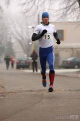 20161231153043_5G6H7707: Foto: V Silvestrovském běhu ve Svatém Mikuláši byl nejrychlejší Miloš Auersvald