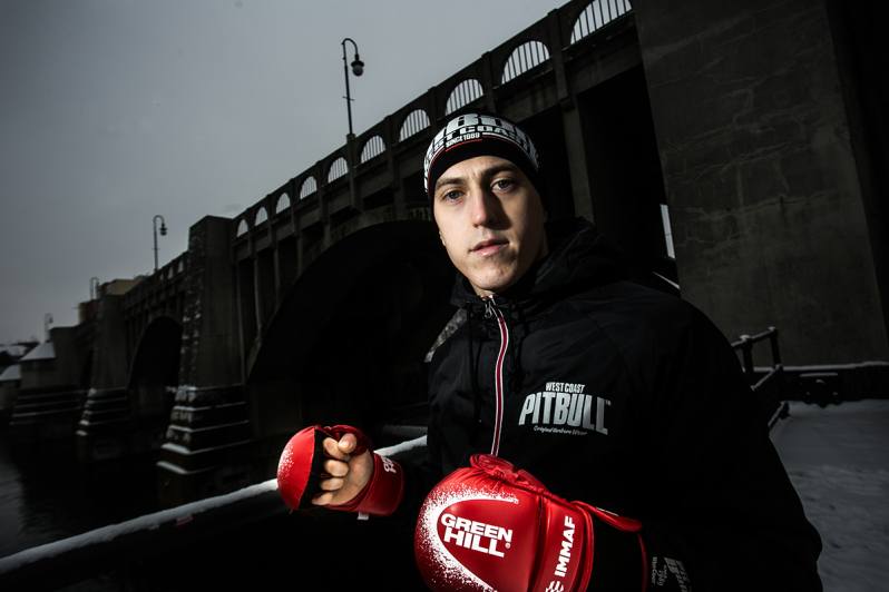 Do klece se na nymburském MMA postaví i kolínský fighter Jan Kovalczuk