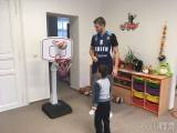 20170117212650_05: Foto: Kolínští basketbalisté navštívili velimské děti