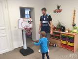 20170117212651_06: Foto: Kolínští basketbalisté navštívili velimské děti