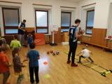 20170117212651_071: Foto: Kolínští basketbalisté navštívili velimské děti