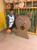 20170117212656_ms_bachm_06: Foto: Kolínští basketbalisté navštívili velimské děti