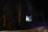 20170119225803_IMG_5656: Foto: Při požáru rodinného domku se v Sendražicích popálili dva lidé