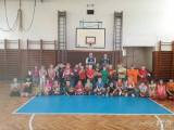 20170124224428_unnamed10: Foto: Basketbalisté navštívili kolínskou Jedničku