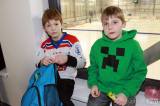 20170128153635_IMG_6401: Foto: Desítky dětí si na čáslavském zimním stadionu v rámci "Týdne hokeje" vyzkoušely roli hokejisty