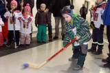 20170128153638_IMG_6437: Foto: Desítky dětí si na čáslavském zimním stadionu v rámci "Týdne hokeje" vyzkoušely roli hokejisty