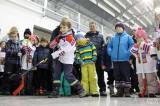 20170128153639_IMG_6452: Foto: Desítky dětí si na čáslavském zimním stadionu v rámci "Týdne hokeje" vyzkoušely roli hokejisty