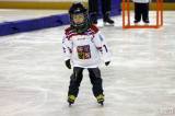 20170128153642_IMG_6499: Foto: Desítky dětí si na čáslavském zimním stadionu v rámci "Týdne hokeje" vyzkoušely roli hokejisty