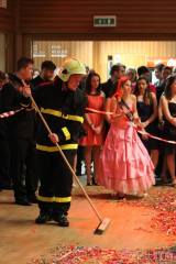 20170204233222_IMG_7713: Foto: Studenti čtvrtého ročníku oboru Požární ochrana si zatančili na maturitním plese 