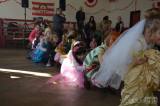 20170219220352_DSC_0044-1000: Foto: S čarodějem na dětském karnevale si zatančili v neděli v Tupadlech
