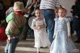 20170226211510_5G6H5330: Foto: Děti skotačily na karnevale v Křeseticích, tancovaly i soutěžily