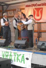 let_9775: Foto: Letos se opět otevřela Zručská Vrátka - festival country, folku, bluegrassu a trampské hudby
