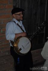 let_9961: Foto: Letos se opět otevřela Zručská Vrátka - festival country, folku, bluegrassu a trampské hudby