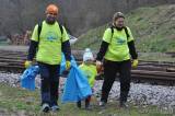 20170409203740_DSC_9630: Foto: Dobrovolníci vyrazili čistit řeku Sázavu