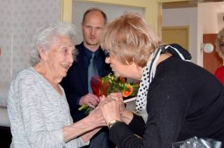 Paní Růžena Málková oslavila 101. narozeniny a je nejstarší obyvatelkou Čáslavi