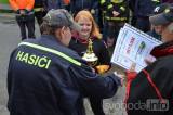 20170424205715_DSC_0925: V Hostovlicích kralovaly hasičky z Golčova Jeníkova a muži z Kynic