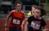 20170425114644_x-8896: Foto: Děti se v Kolíně utkaly v atletické štafetě