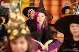20170428124947_5G6H4790: Foto: V Mateřské školce Benešova II v pátek řádili čarodějové a čarodějnice!