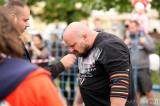 20170520201040_5G6H4518: Foto, video: V soutěži Strongman Čáslav 2017 zvítězil Polák Rafalt Kobylarz