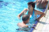 ah1b5402: Foto: Kolíňáci se chladili u bazénu