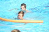 ah1b5428: Foto: Kolíňáci se chladili u bazénu
