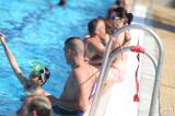 ah1b5434: Foto: Kolíňáci se chladili u bazénu