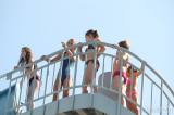 ah1b5475: Foto: Kolíňáci se chladili u bazénu
