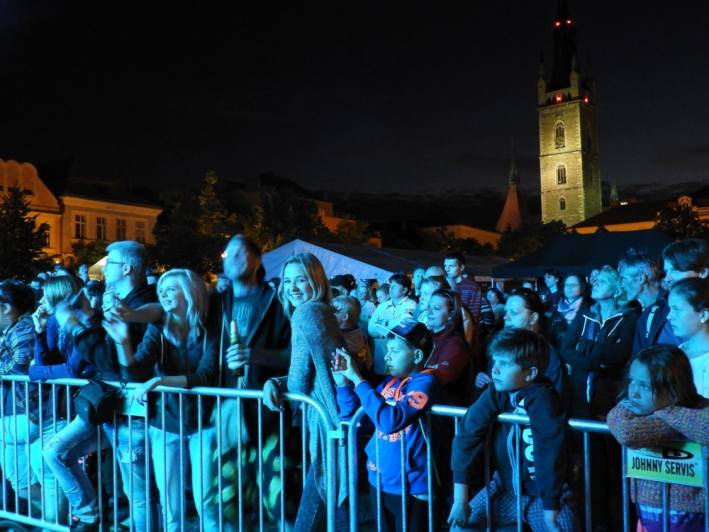 Foto: Na náměstí Jana Žižky z Trocnova v sobotu vládla pohodová atmosféra