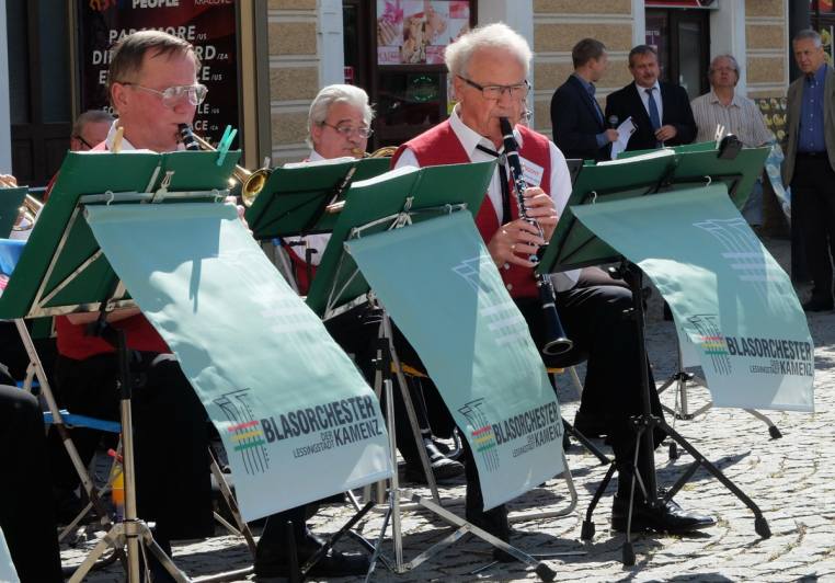 Foto: Na Palackého náměstí v Kutné Hoře zazněla dechová hudba
