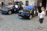 20170616100539_IMG_9749: Foto: Jednou ze zastávek evropské rally elektromobilů bylo i Palackého náměstí v Kutné Hoře
