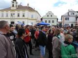 20170617235948_DSCN5653: Foto, video: Na Gastronomickém festivalu v Habrech se prezentovali i strážníci z Čáslavi