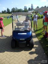 20170621083259_53: Kutnohorská Masaryčka s Foxconnem na golfu