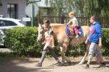 20170702091651_x-0247: Foto: Na jízdárně Karlov si užili odpoledne s koňmi i indiány
