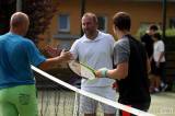 20170723023435_5G6H2595: Foto: V tenisovém turnaji v Úmoníně zvítězil bratrský pár Pavel a Jiří Francovi