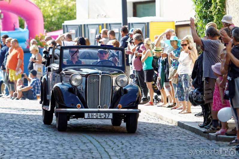 Vozidla IX. Veteran Rallye 2017 zaplní tradičně Palacké náměstí v Kutné Hoře