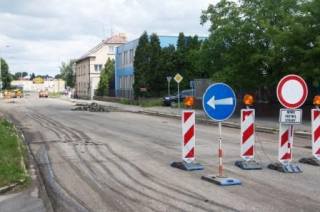 Rekonstrukce povrchu Masarykovy ulice postoupí na kruhovou křižovatku!