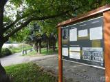 20170902001031_10: Informační panel u Podměstského rybníku připomíná život Klimenta Čermáka