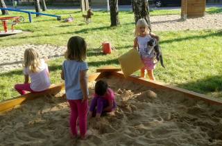 V Malíně už si děti mohou hrát na novém pískovišti
